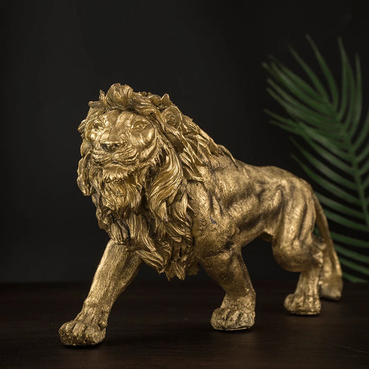 Estatueta rei leão em resina dourada
